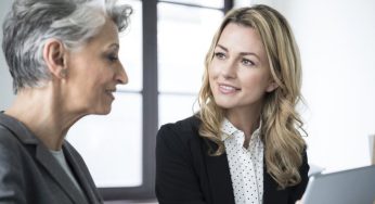 Pensiones de las mujeres subirían más de 60% si jubilaran a la edad promedio de la OCDE